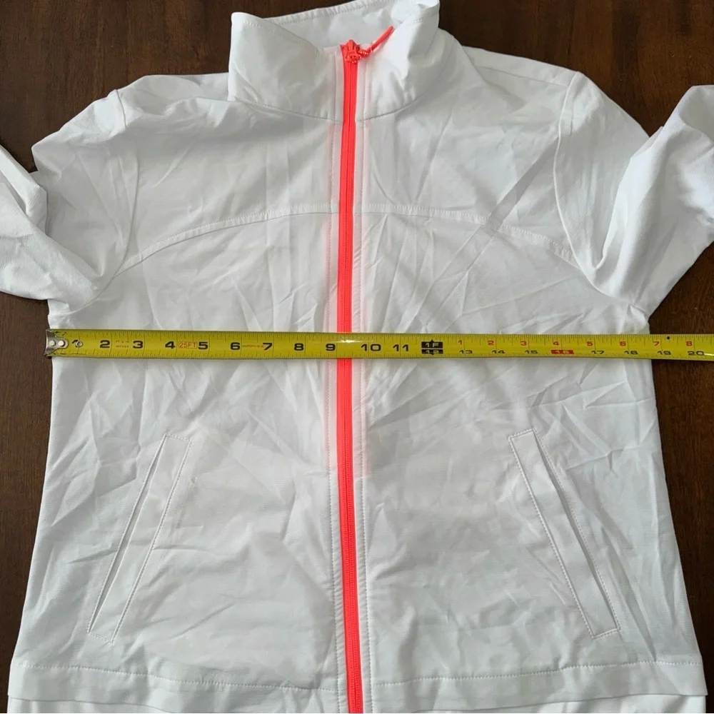 T by Talbots white full zip mock neck jacket XS Lightweight vented back stretch
